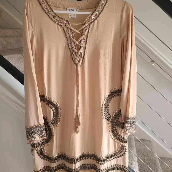 Venus Dress - Picture 1 of 3